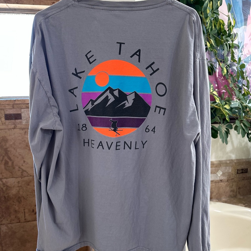 Lake Tahoe Heavenly SKI Resort Long Sleeve Gray T-Shirt w VTG Neon Ski Graphics